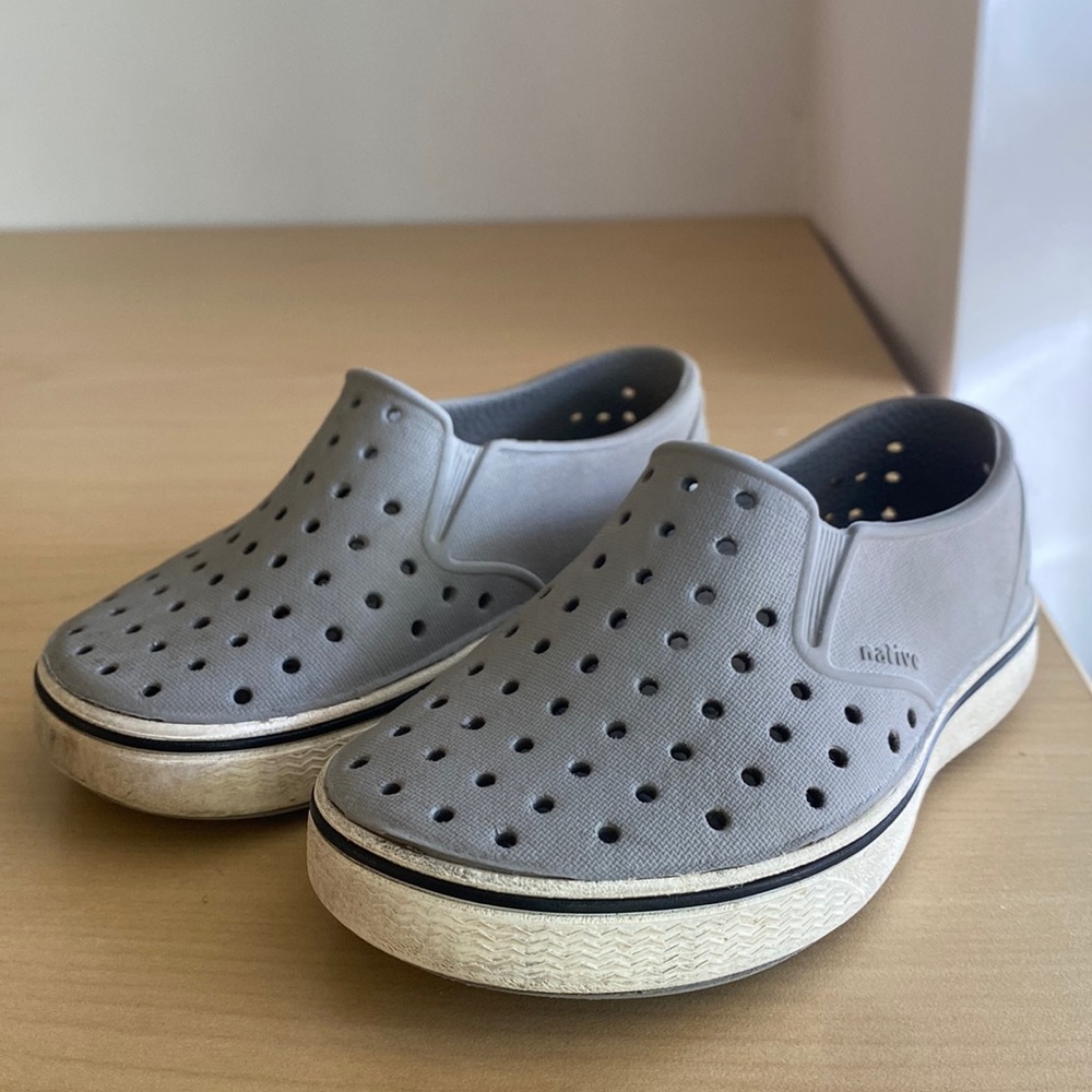 NATIVE SHOES Toddler 8C Gray